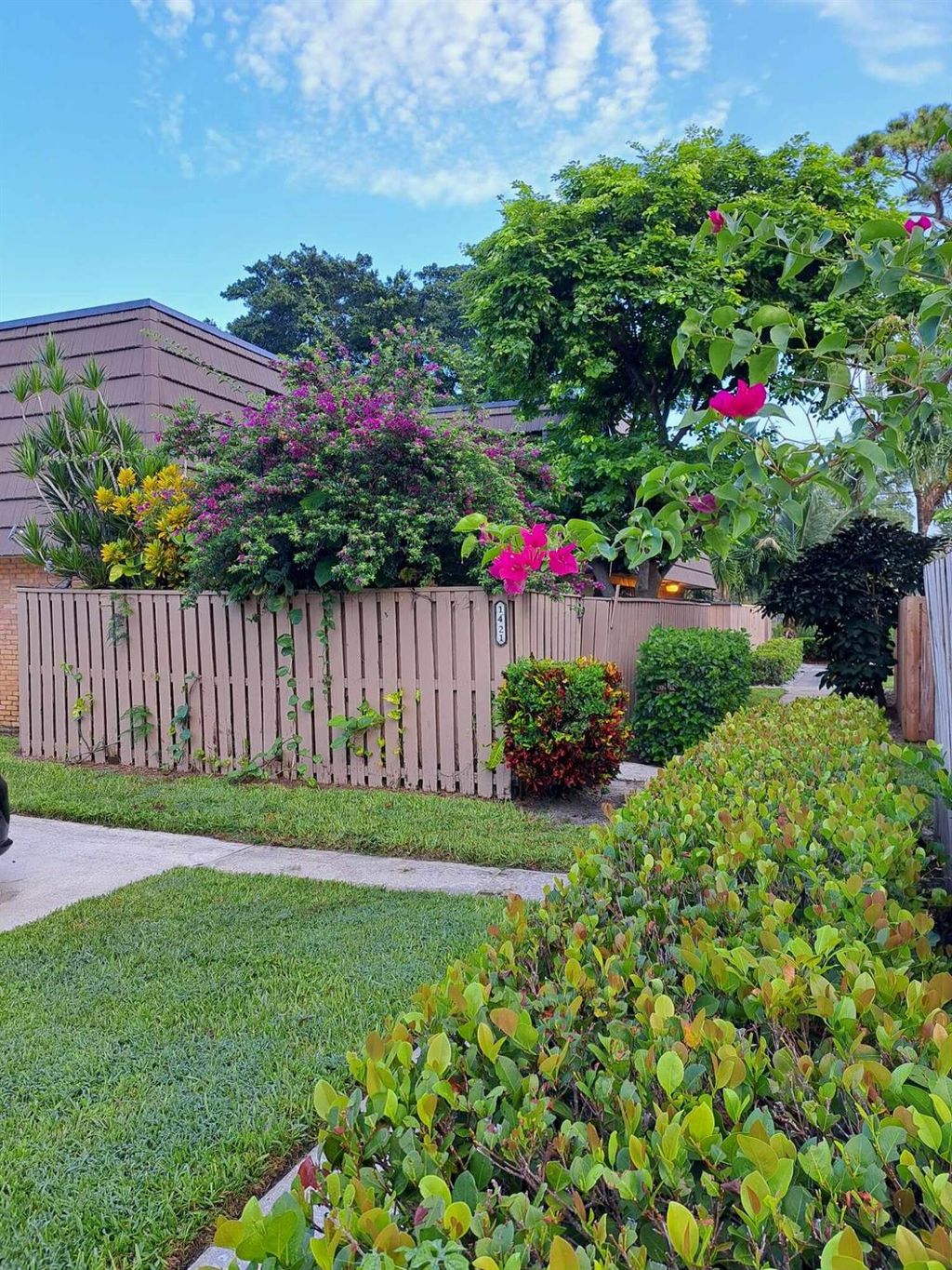 Photo of 1421 14th Court, Palm Beach Gardens, FL 33410 (MLS # R10907009)