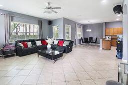 1075 Grove Park Circle