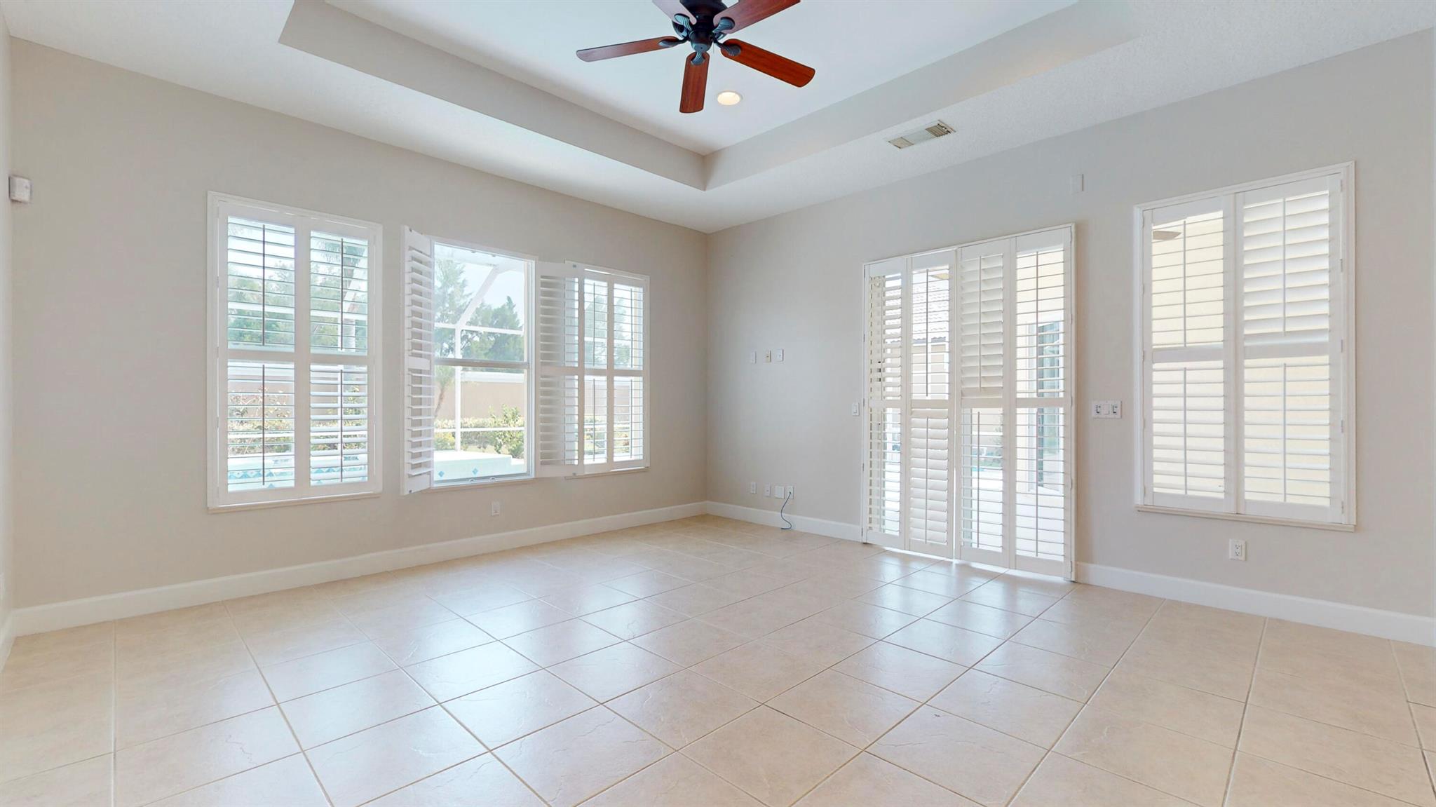 VINEYARDS - Residential