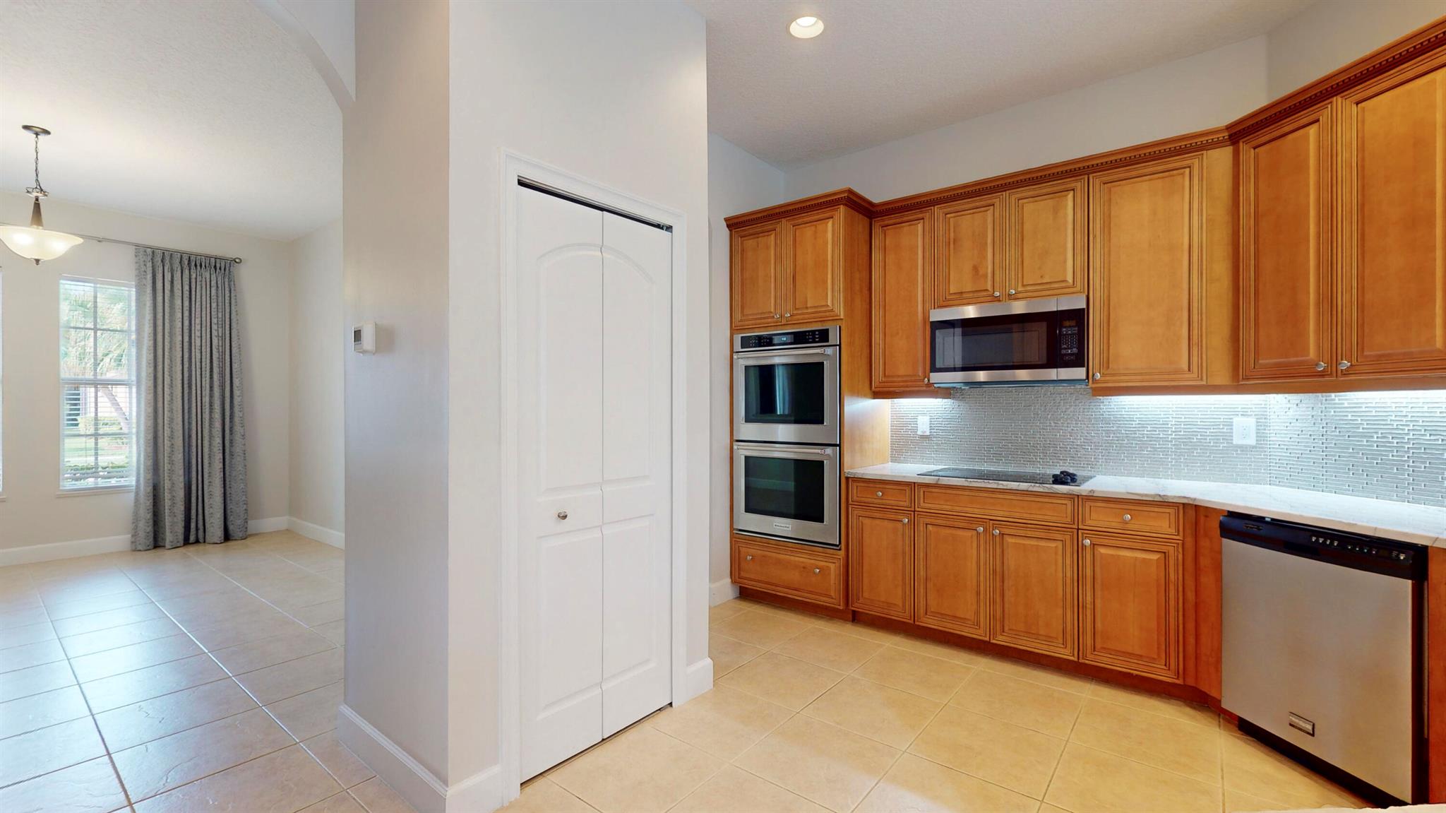 VINEYARDS - Residential