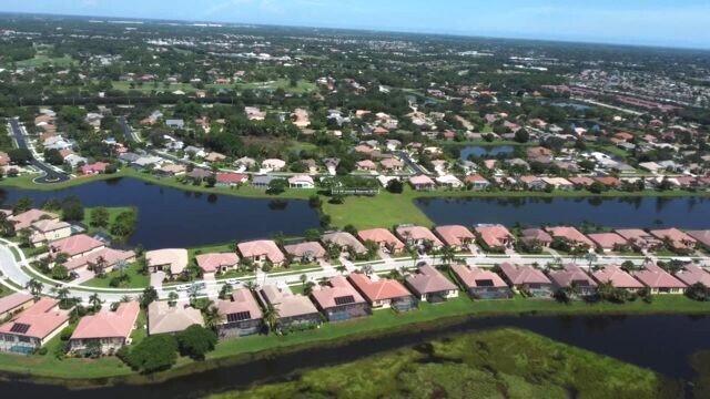 VINEYARDS - Residential