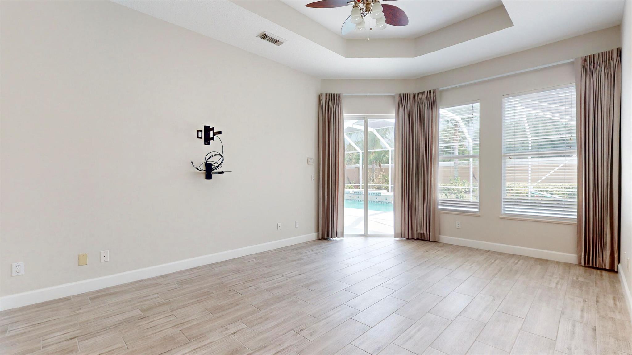 VINEYARDS - Residential