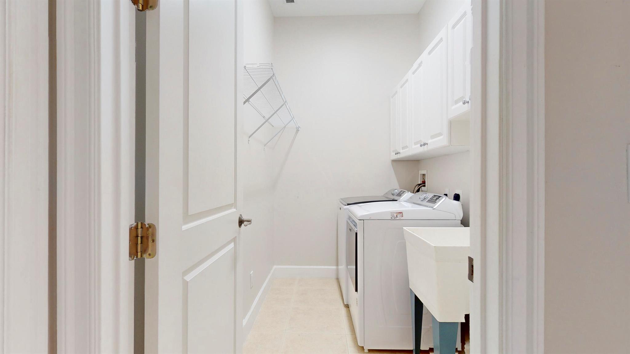 VINEYARDS - Residential