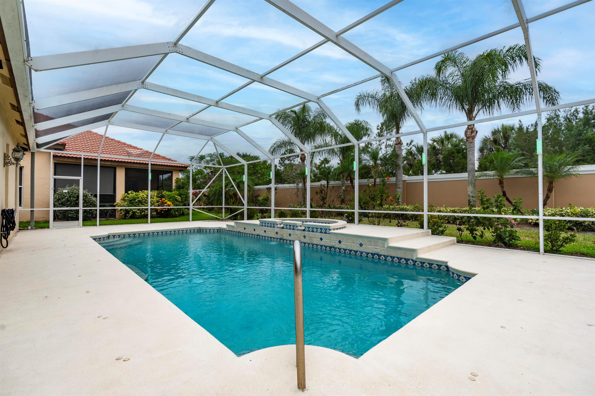 VINEYARDS - Residential