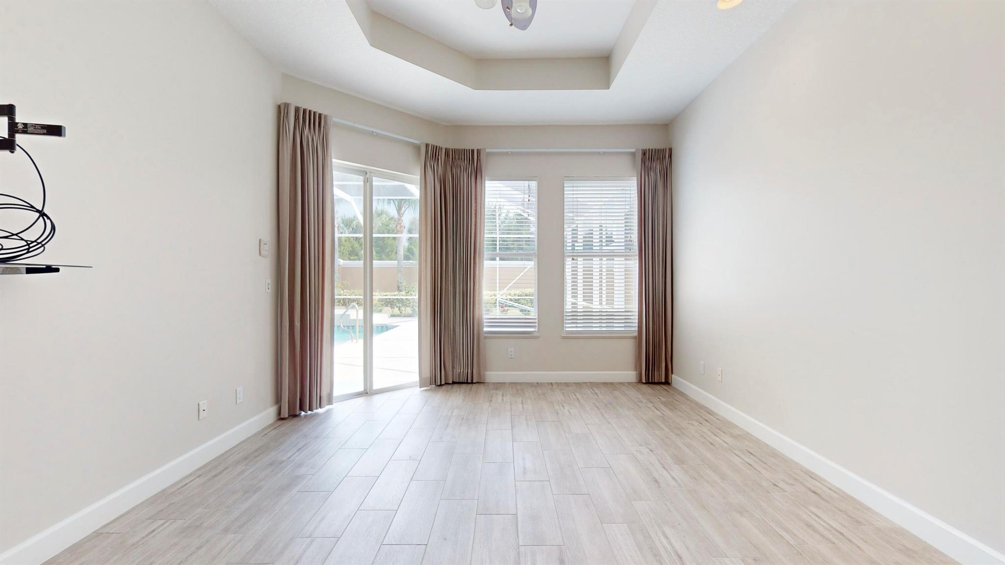 VINEYARDS - Residential