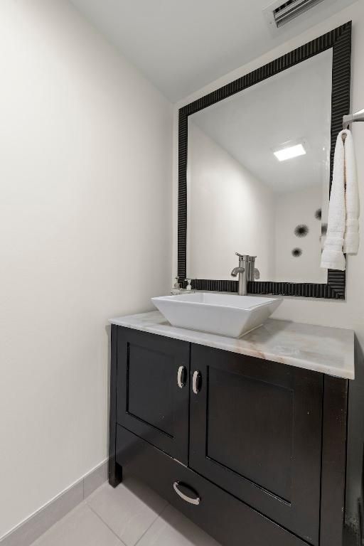 ISLAND POINT CONDO - Residential