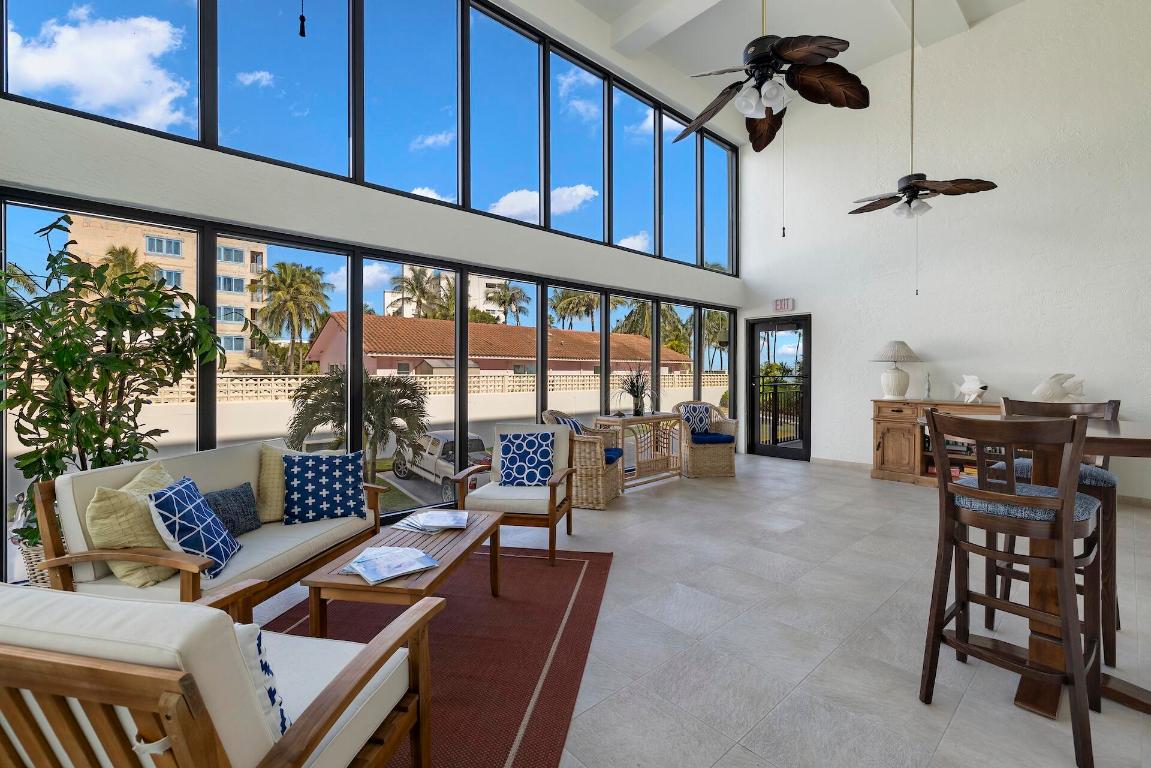 ISLAND POINT CONDO - Residential