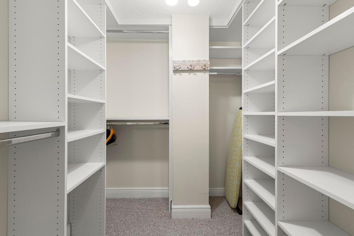 ISLAND POINT CONDO - Residential