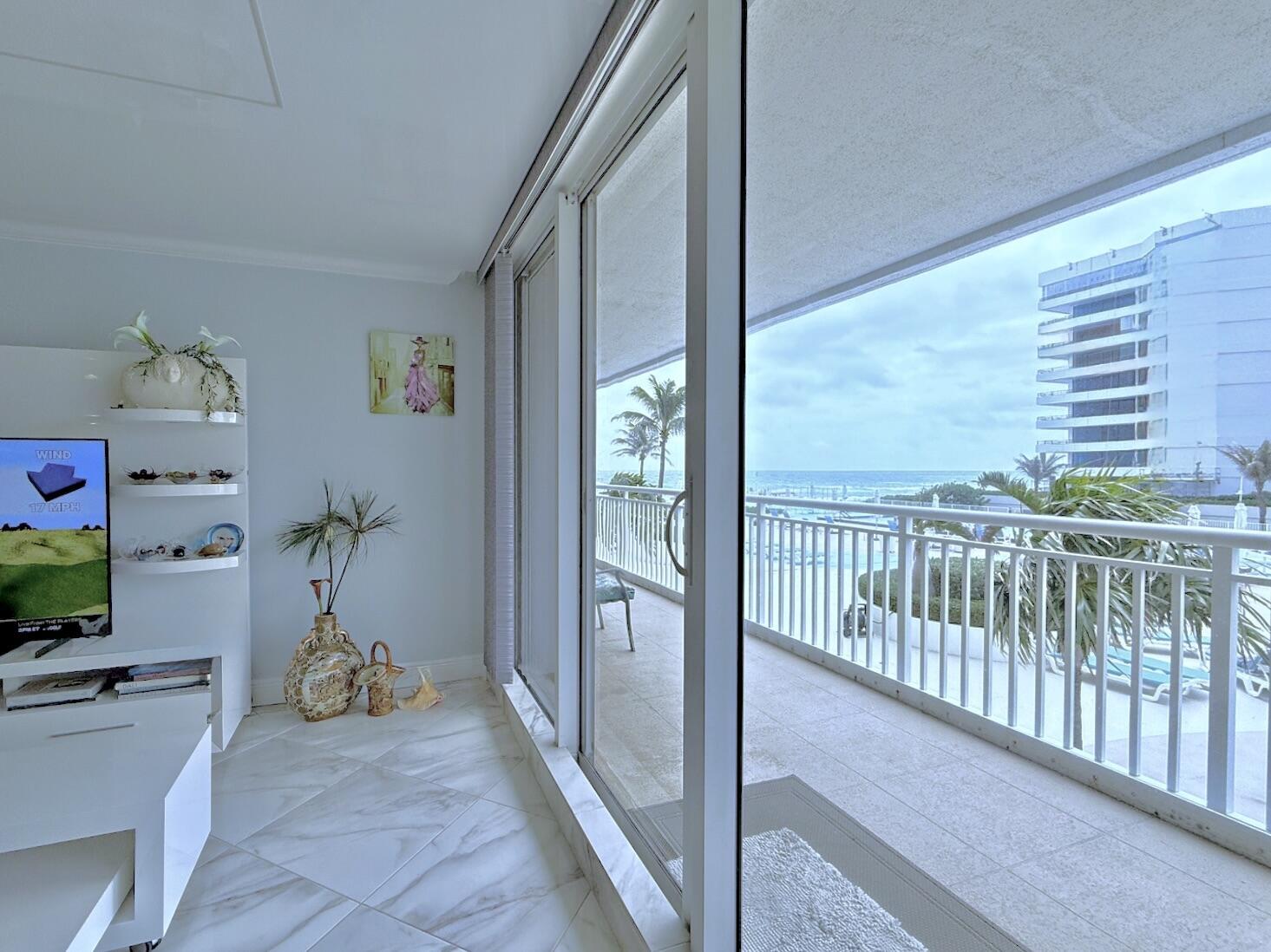 BARCLAY CONDO - Residential Lease