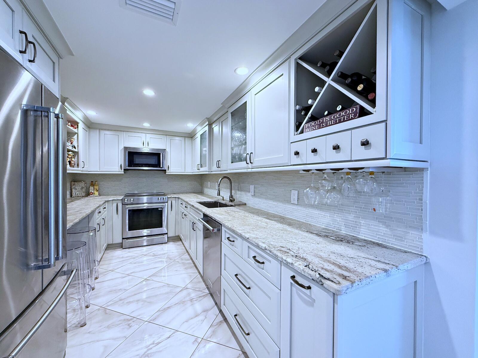 BARCLAY CONDO - Residential Lease