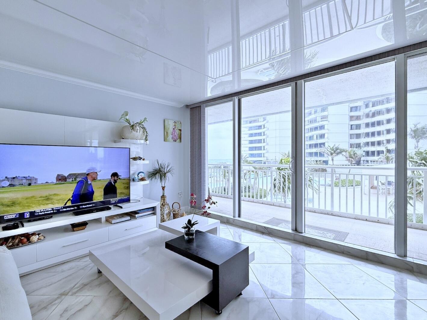 BARCLAY CONDO - Residential Lease