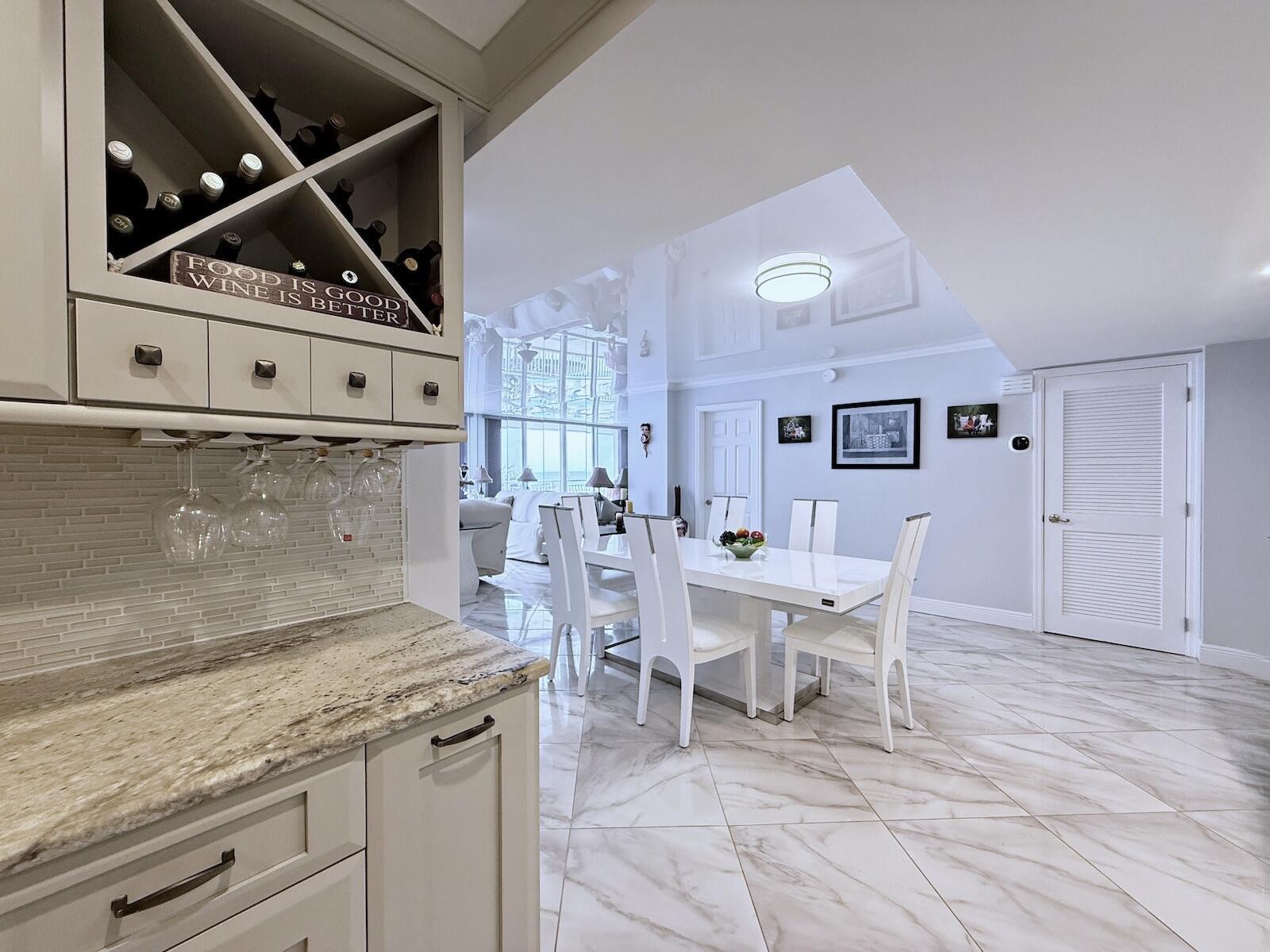 BARCLAY CONDO - Residential Lease