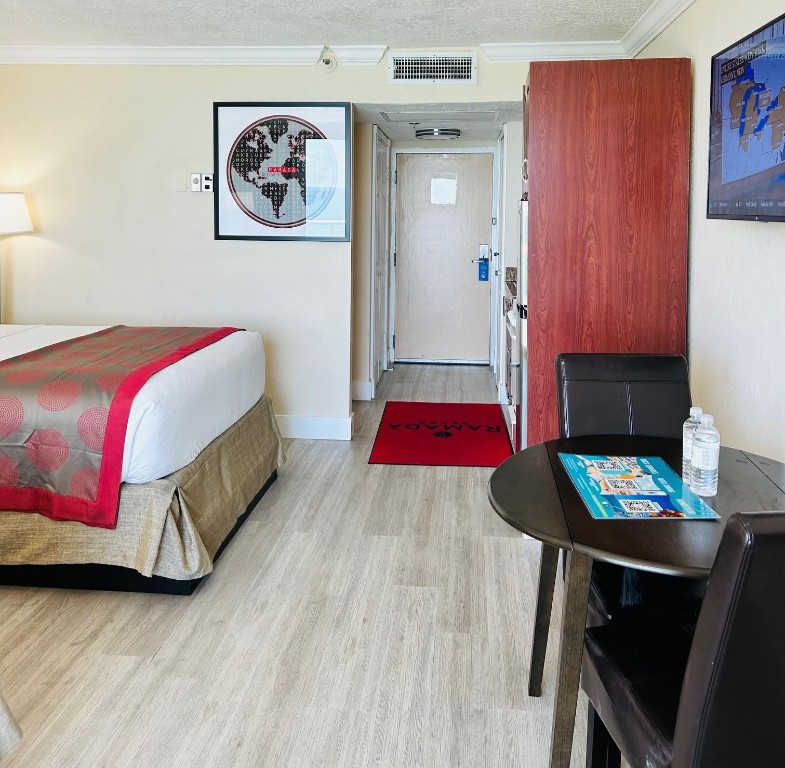 THE AVENTURA BEACH CLUB - Residential