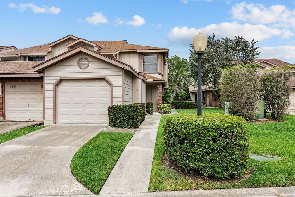 Photo of 600 Crosswinds Drive #F2, Greenacres, FL 33413 (MLS # R10900056)