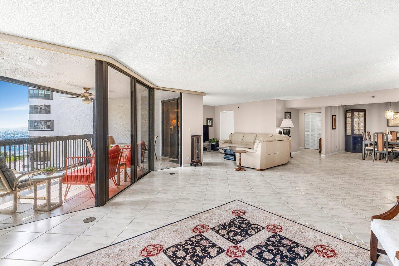 HILLSBORO OCEAN CLUB COND - Residential