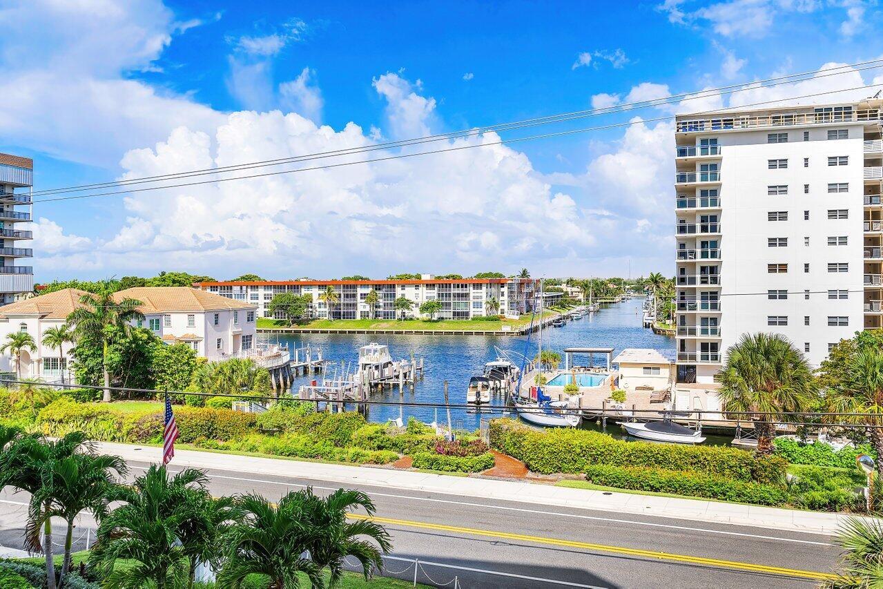HILLSBORO OCEAN CLUB COND - Residential