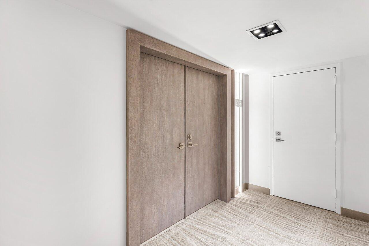 HILLSBORO OCEAN CLUB COND - Residential