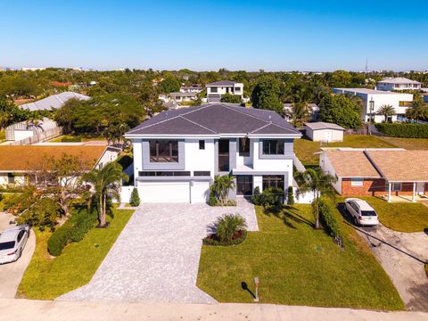 Tiny photo for 261 NW 8th Street, Boca Raton, FL 33432 (MLS # R11161135)