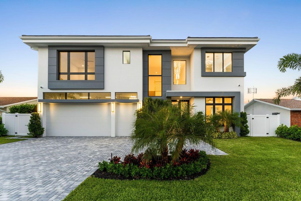 Photo of 261 NW 8th Street, Boca Raton, FL 33432 (MLS # R11161135)