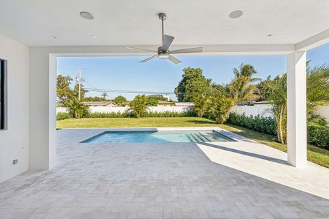 Tiny photo for 261 NW 8th Street, Boca Raton, FL 33432 (MLS # R11161135)