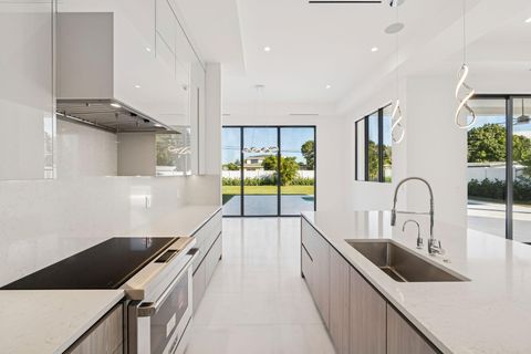 Tiny photo for 261 NW 8th Street, Boca Raton, FL 33432 (MLS # R11161135)