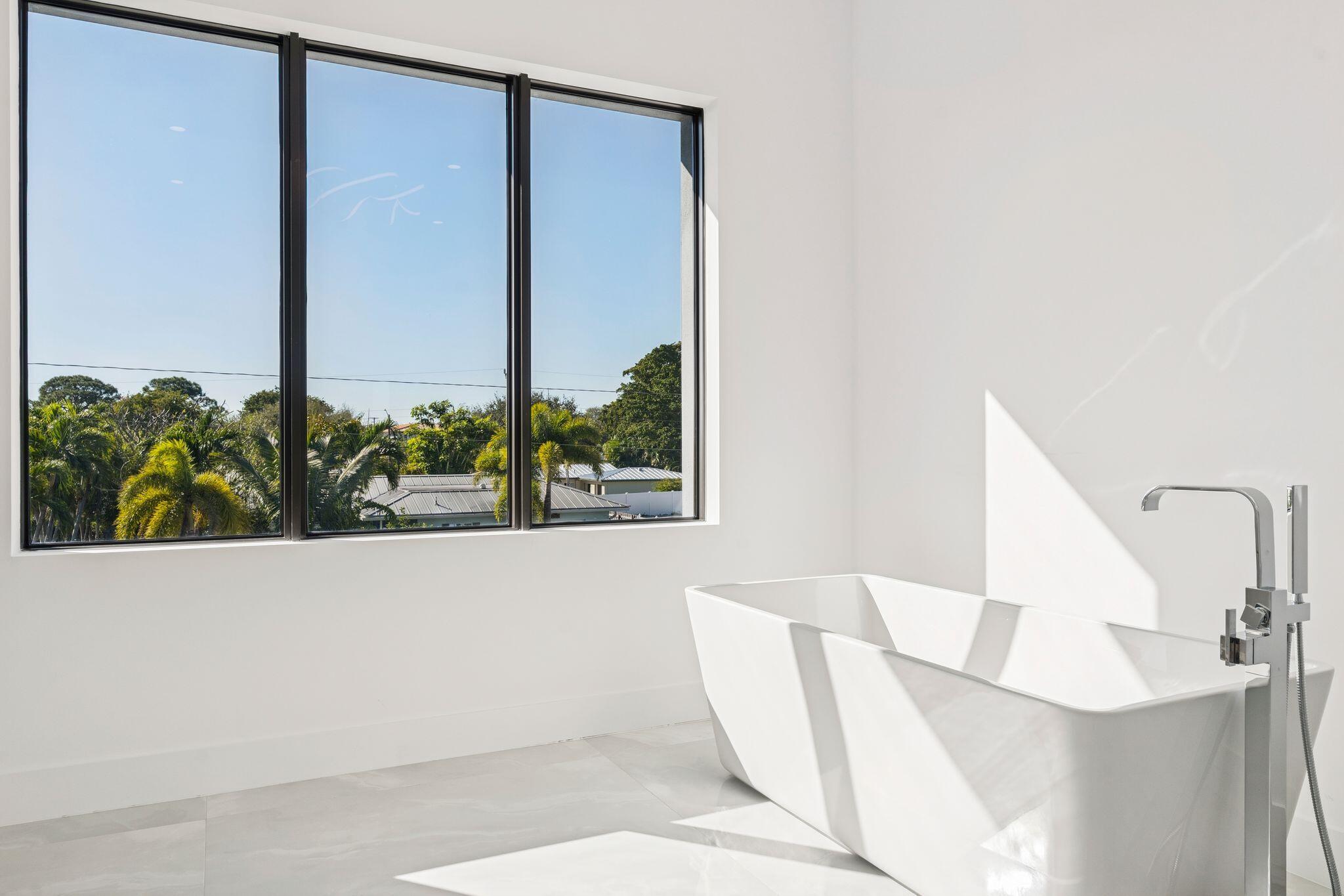 SPANISH VILLAGE - Residential