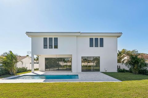 Tiny photo for 261 NW 8th Street, Boca Raton, FL 33432 (MLS # R11161135)