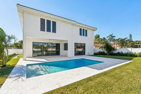 Tiny photo for 261 NW 8th Street, Boca Raton, FL 33432 (MLS # R11161135)