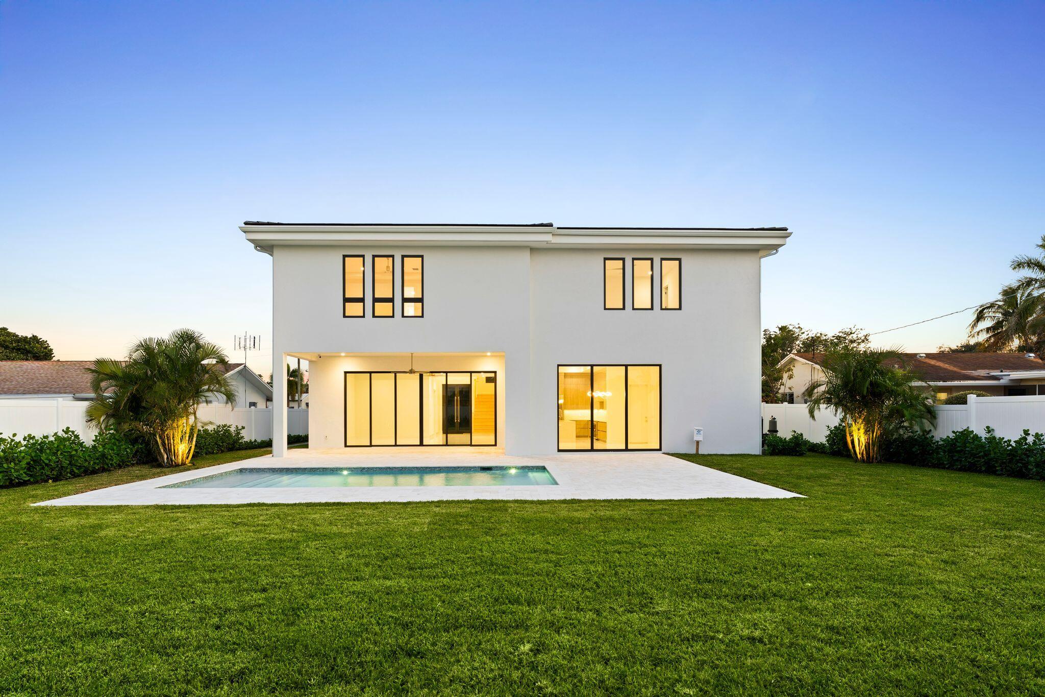 SPANISH VILLAGE - Residential