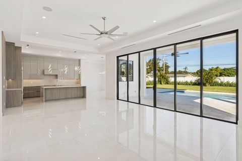Tiny photo for 261 NW 8th Street, Boca Raton, FL 33432 (MLS # R11161135)