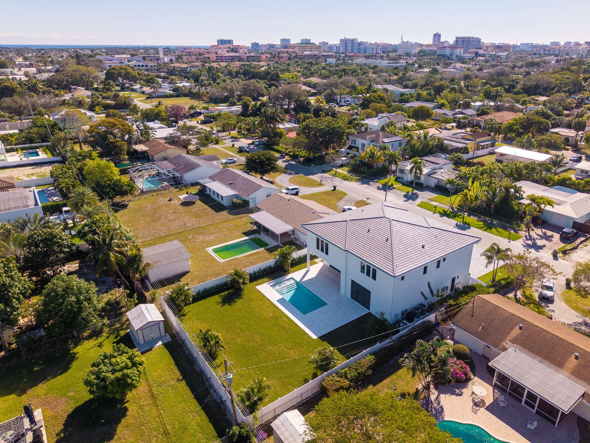 SPANISH VILLAGE - Residential