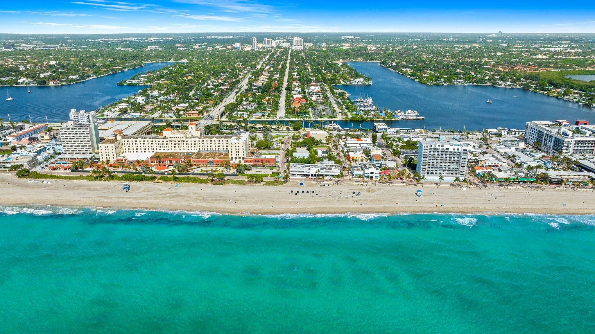 Hollywood Lakes Sec 1-32 - Residential