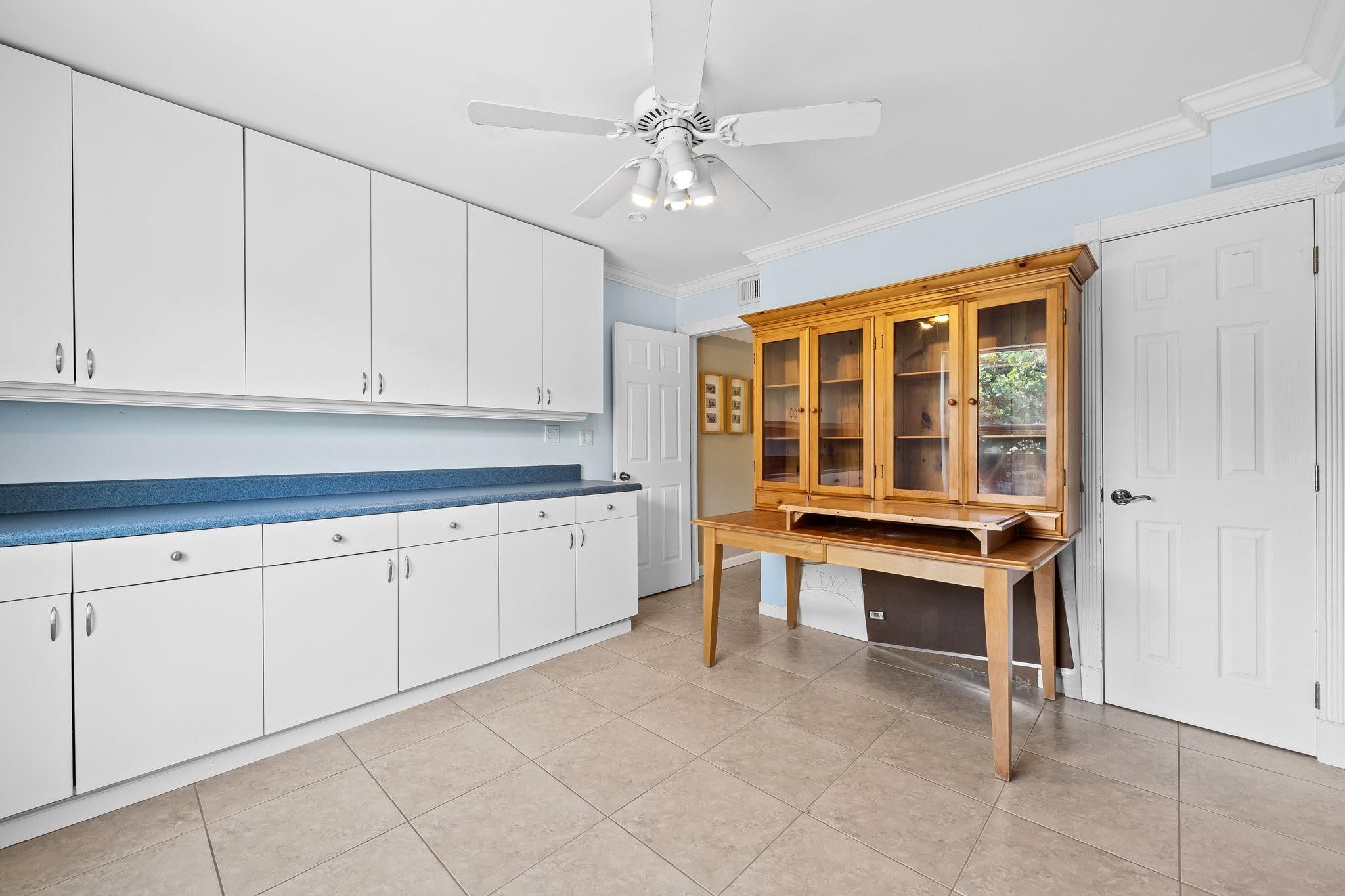 Hollywood Lakes Sec 1-32 - Residential