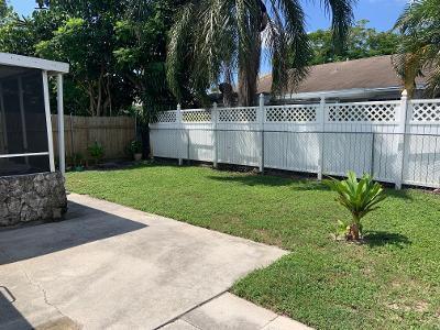 PALM BEACH VILLAS II - Residential