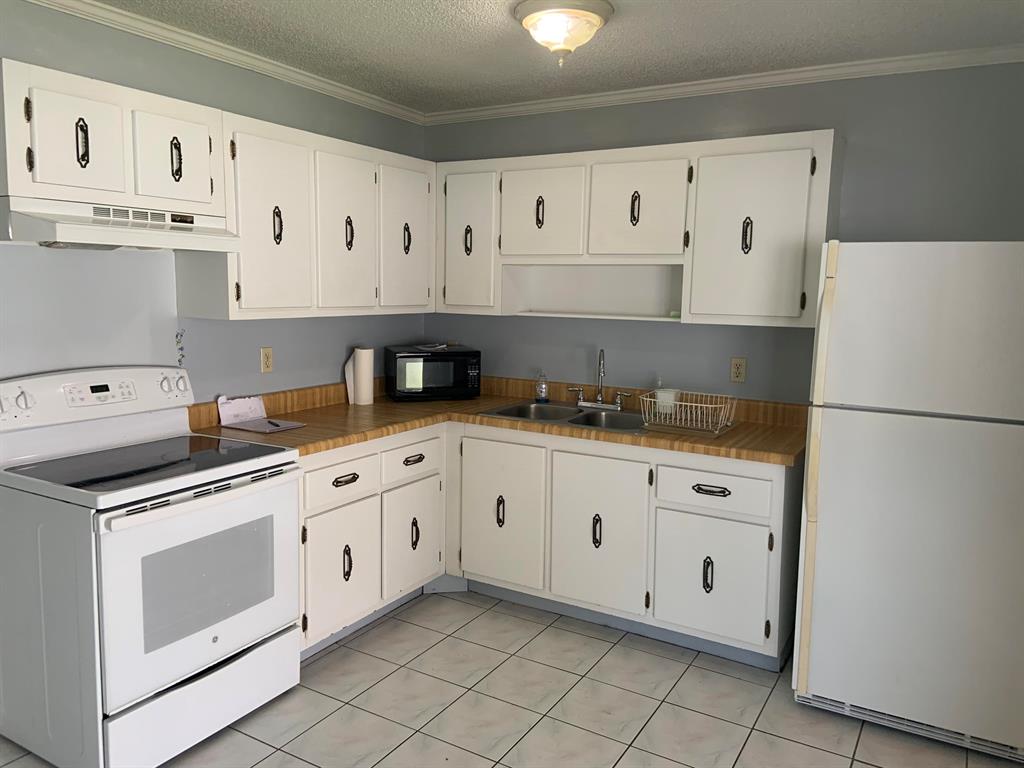 PALM BEACH VILLAS II - Residential