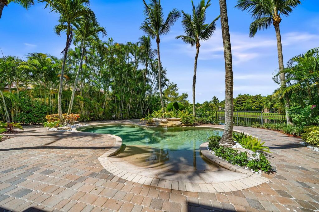 Photo of 10741 Versailles Boulevard, Wellington, FL 33449 (MLS # R11109596)