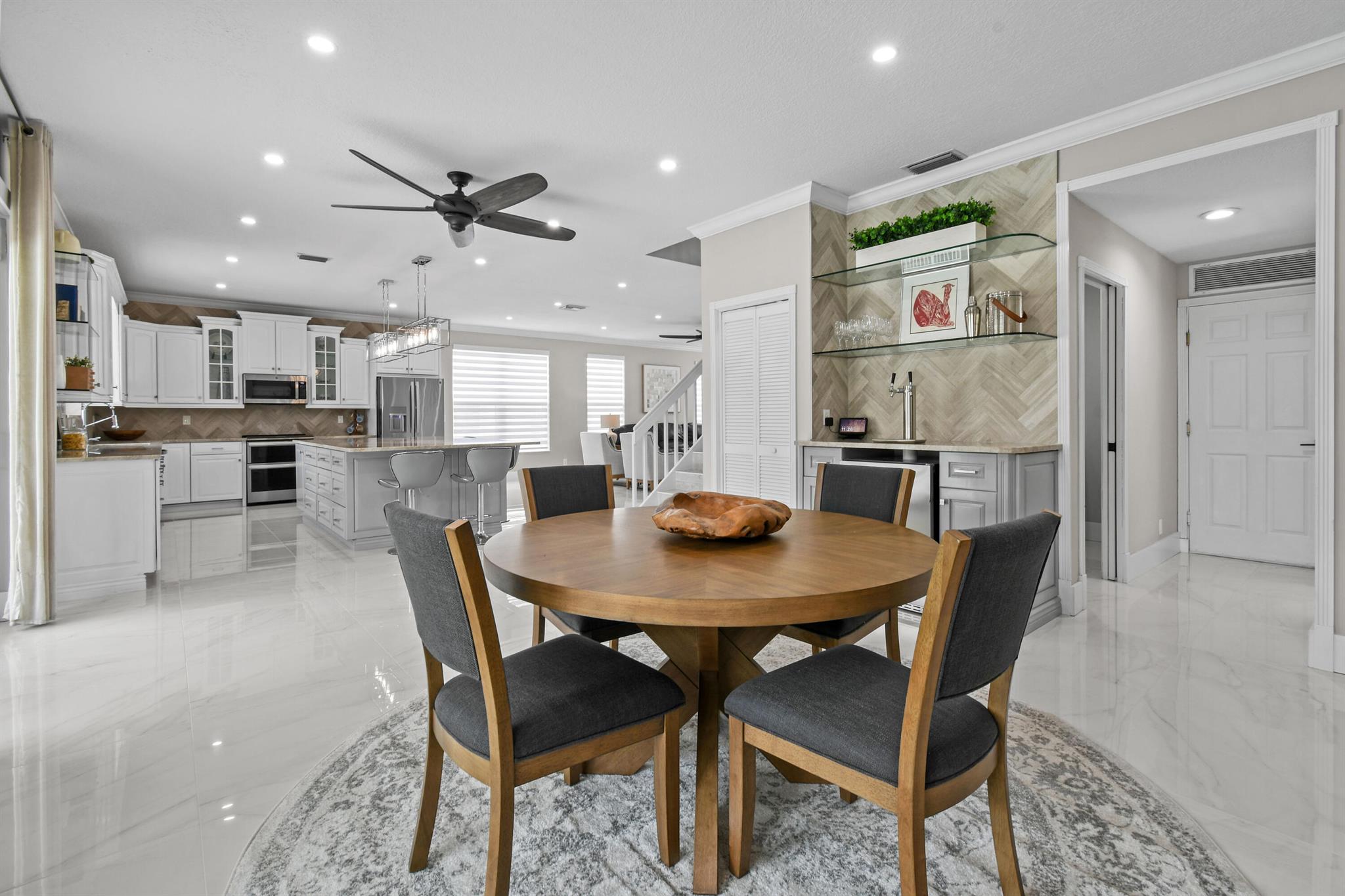 FAIRFIELDS LACUNA 6 - Residential