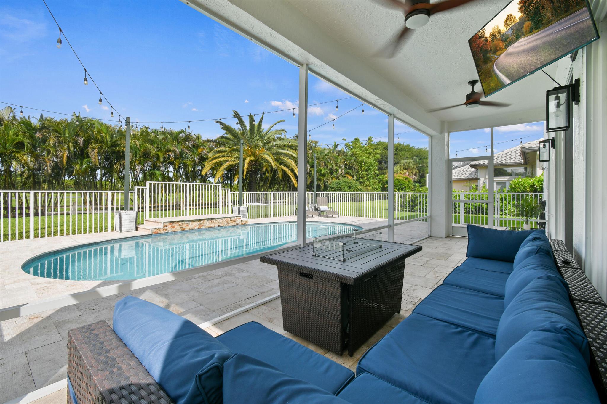 FAIRFIELDS LACUNA 6 - Residential