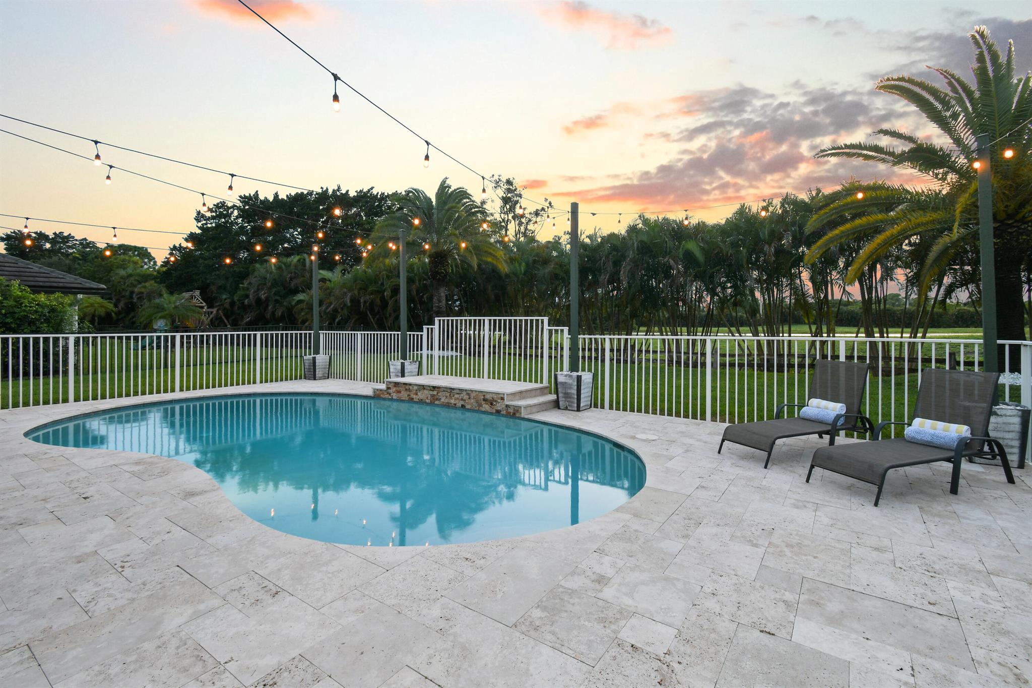 FAIRFIELDS LACUNA 6 - Residential