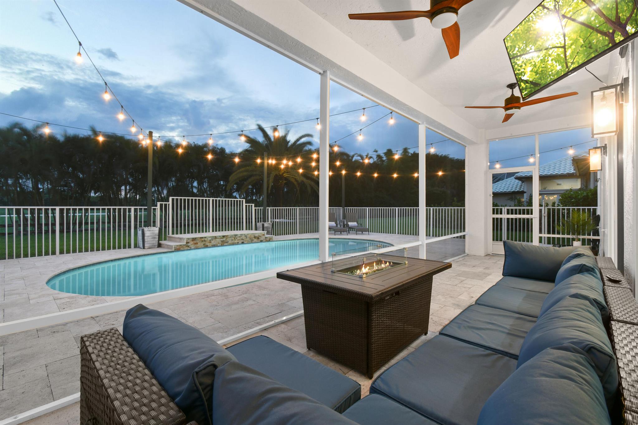 FAIRFIELDS LACUNA 6 - Residential