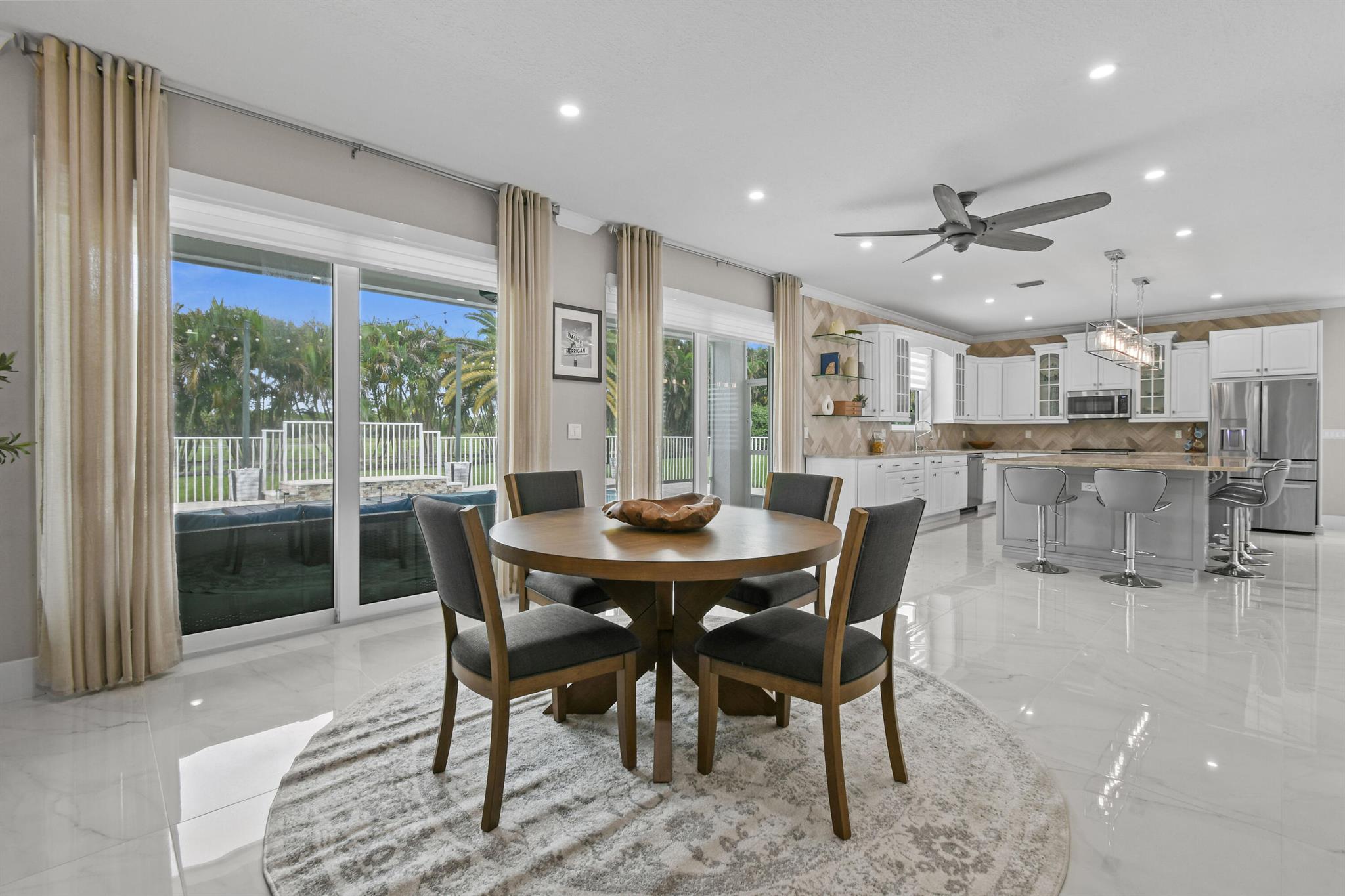 FAIRFIELDS LACUNA 6 - Residential