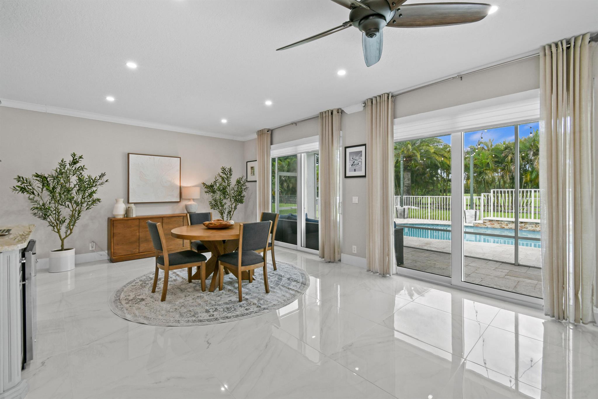 FAIRFIELDS LACUNA 6 - Residential