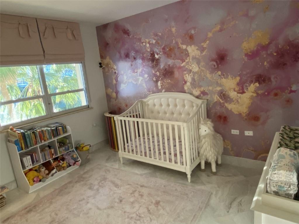 THE COURTS BRICKELL KEY - Residential