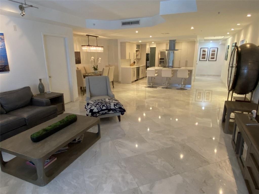 THE COURTS BRICKELL KEY - Residential