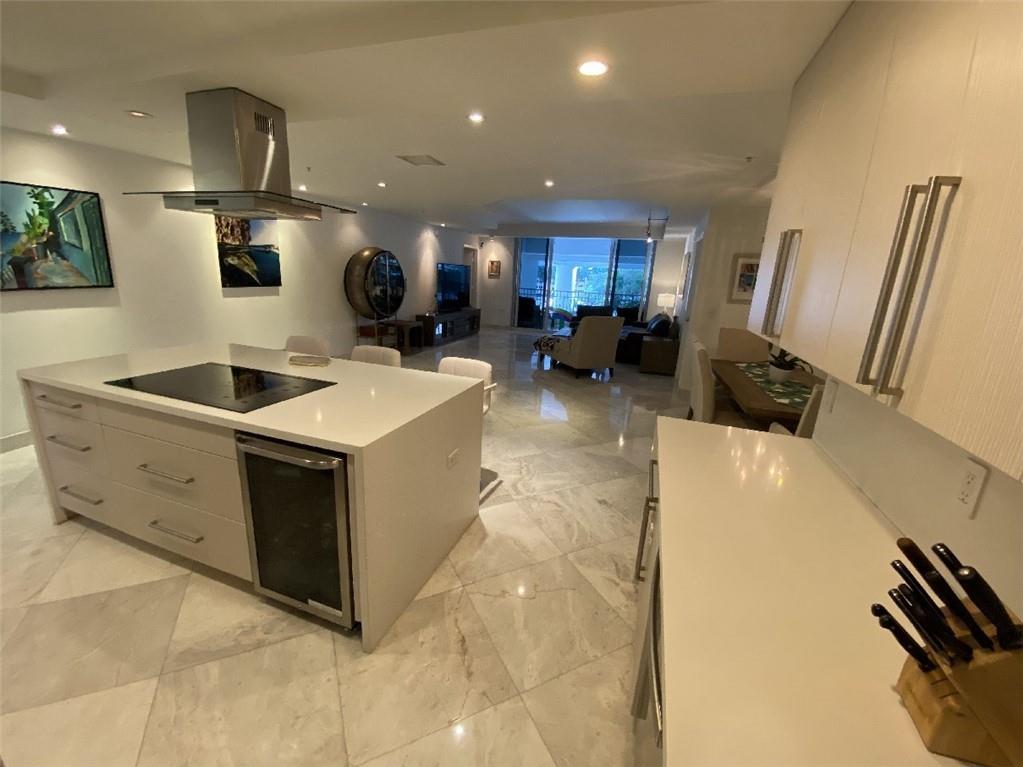 THE COURTS BRICKELL KEY - Residential