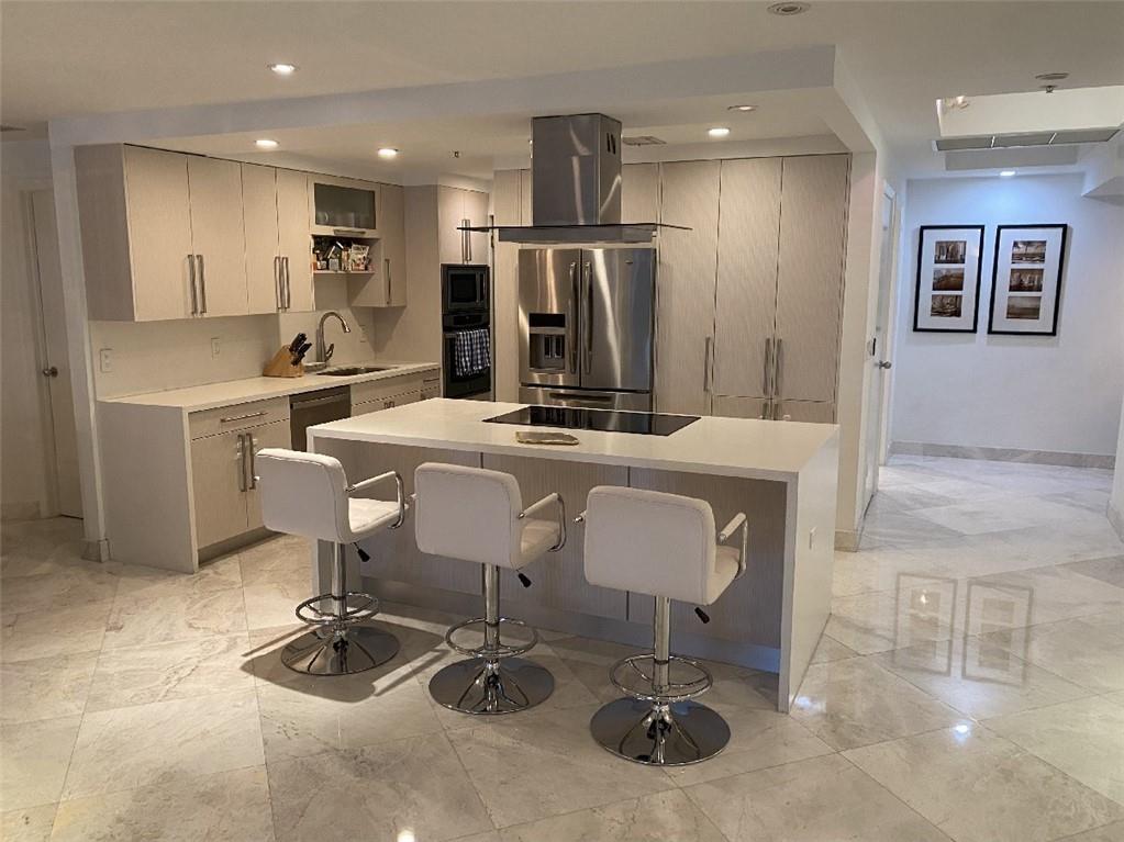 THE COURTS BRICKELL KEY - Residential