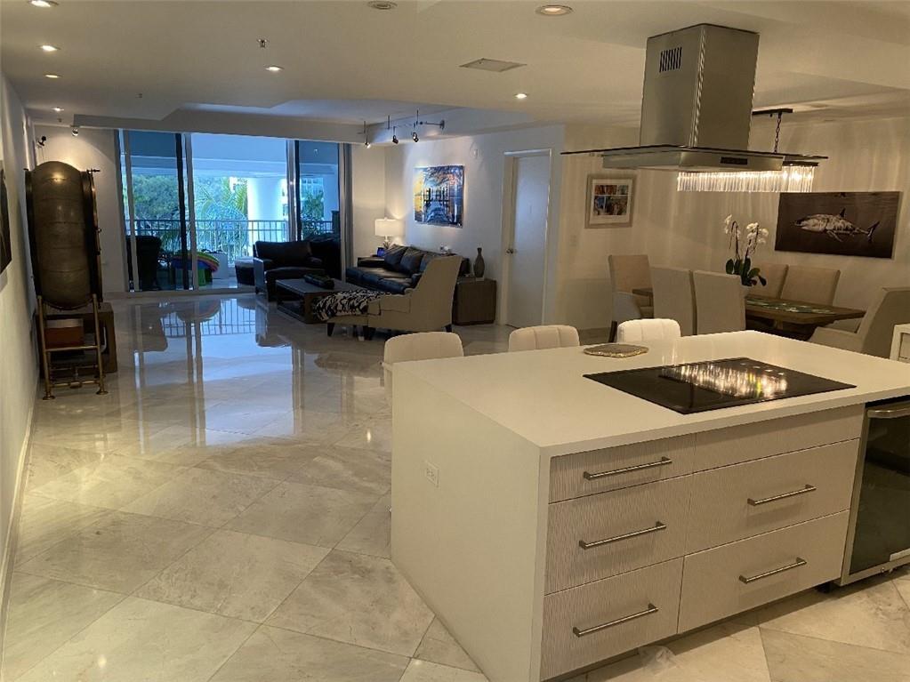 THE COURTS BRICKELL KEY - Residential