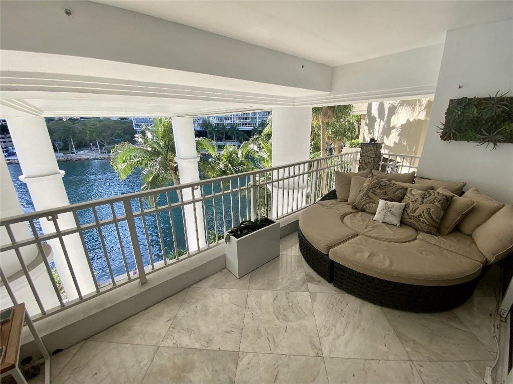 THE COURTS BRICKELL KEY - Residential