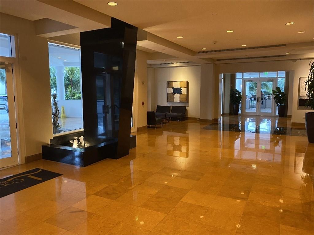 THE COURTS BRICKELL KEY - Residential