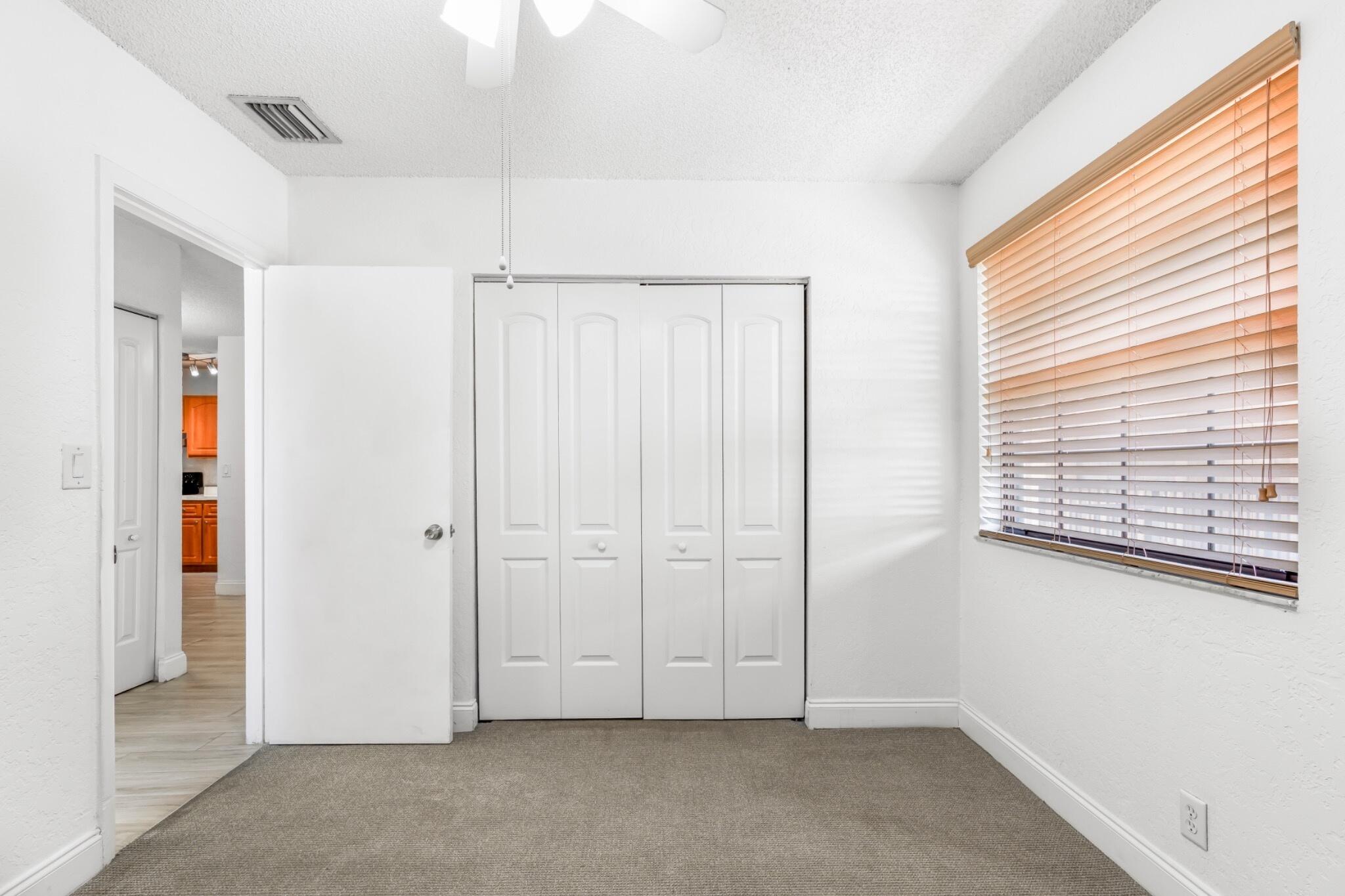 CORAL SPRINGS ESTATE TOWNHOMES - Residential